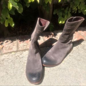 UGG Mid-Shaft Smoke Suede Boots, SZ 9.5